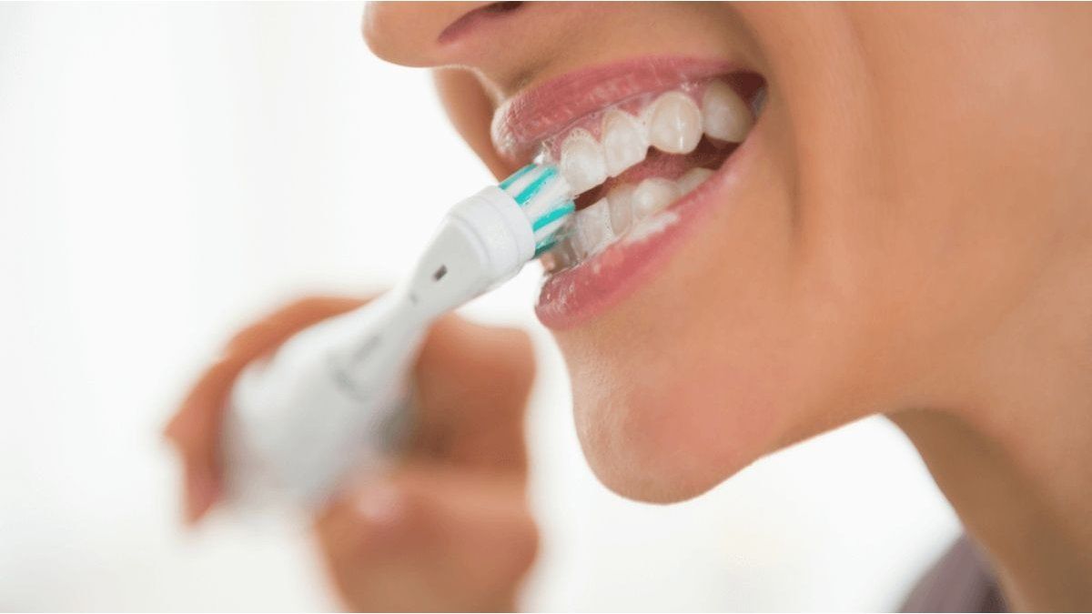 Brushing of teeth: When is the right time, according to experts