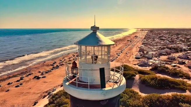 El turismo de la localidad crece a través de sus increibles y tranquilas playas.