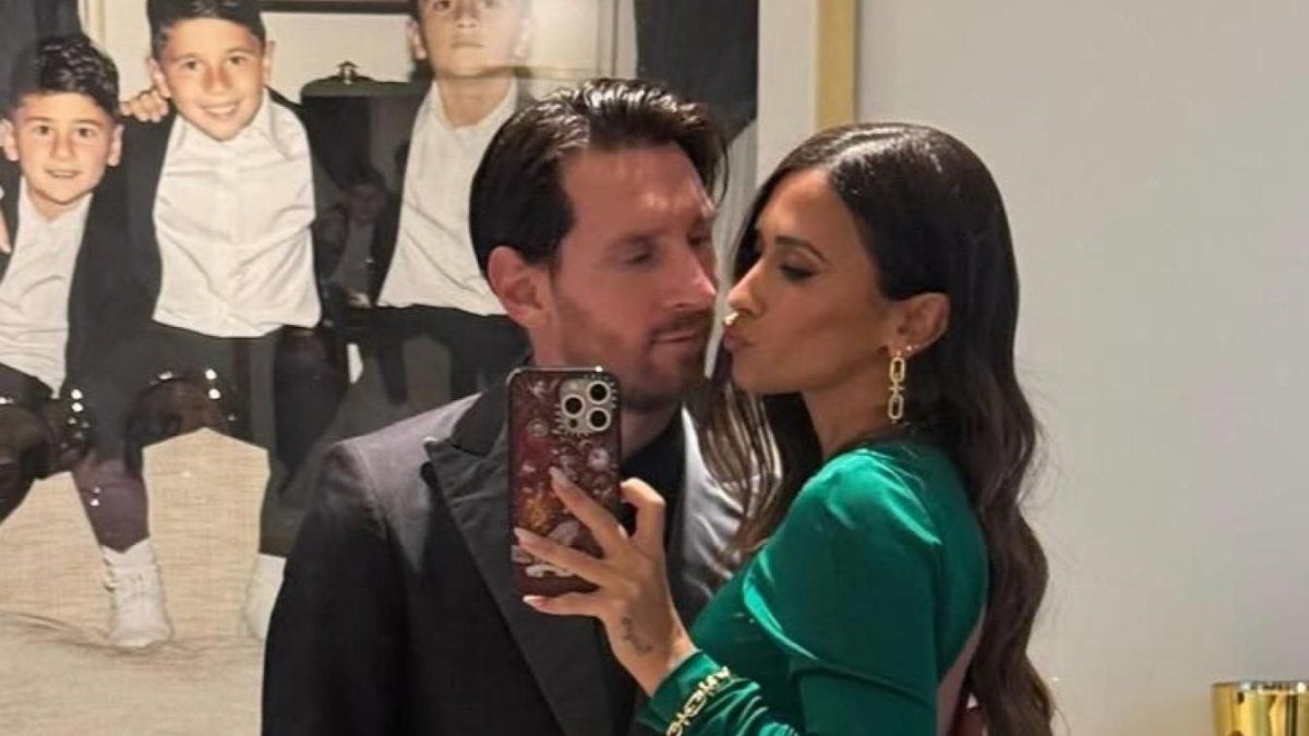 Lionel Messi’s spectacular look and Antonela Roccuzzo at David Beckham’s party