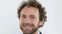 Lukas Walton, heredero de Walmart, transformó los millones recibidos en una plataforma de impacto social y ambiental con alcance global.