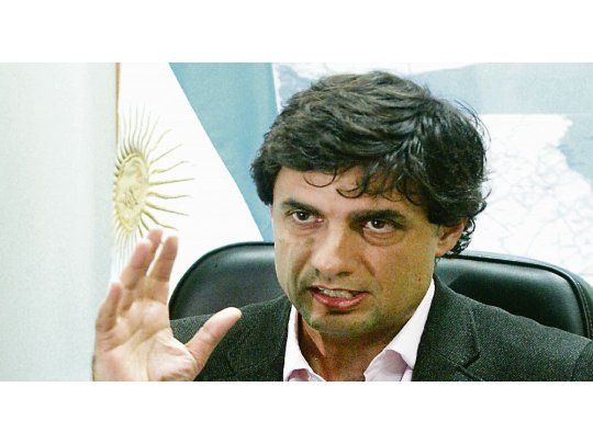 Decisión. El ministro de Economía, Hernán Lacunza, confirmó que la provincia descontará el día de paro a los docentes que adhieran hoy.