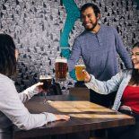 El brindis también se adapta a nuevos hábitos: la cerveza sin alcohol gana espacio en encuentros sociales y celebraciones El brindis también se adapta a nuevos hábitos: la cerveza sin alcohol gana espacio en encuentros sociales y celebraciones