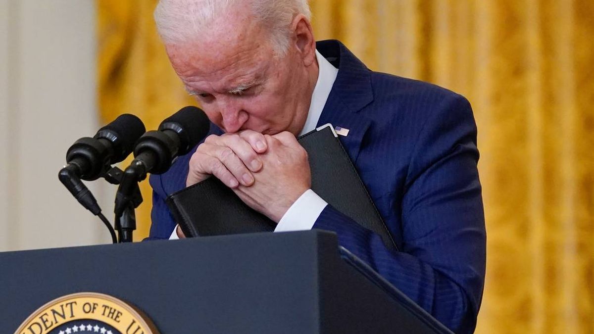 A frustrated Biden enters the second year of government with several battles to fight