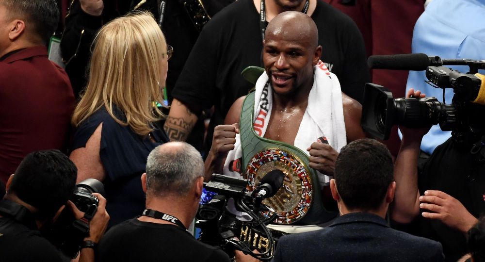 Floyd Mayweather venció por KO técnico en el décimo round a McGregor