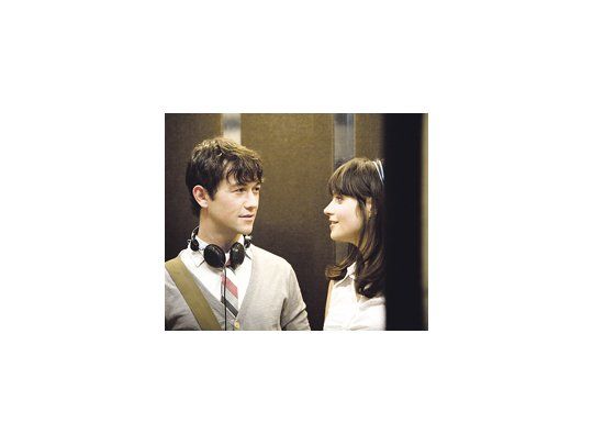 Disney+: A young man seeks to rescue a relationship with a girl who does not believe in love