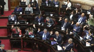 Para UP, el rechazo al aumento de sus ingresos es para la tribuna.
