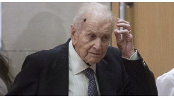 Jorge Zorreguieta fue funcionario durante la última dictadura. Padecía un linfoma no Hodgkin y una infección pulmonar y estaba internado en grave estado. La reina de Holanda llegó el fin de semana para visitarlo.