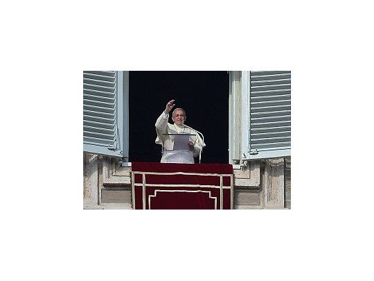 El Papa, en su primer Angelus de 2014.
