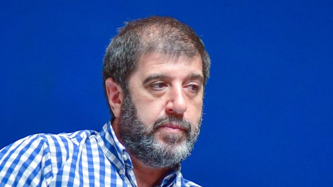 Fernando Pereira, presidente del Frente Amplio, confirmó que el partido votará la rebaja impositiva.