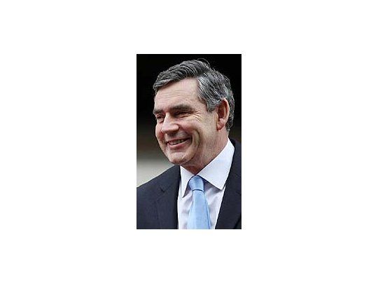 En Gran Bretaña afirman que no evalúan un rescate financiero como el de EEUU
