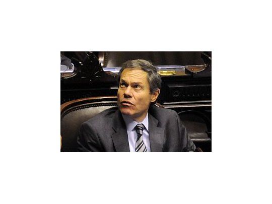 Ferrari  explicó que su incorporación se debe a la apertura de la gestión bonaerense.