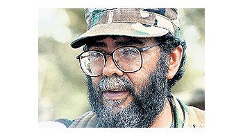 «Alfonso Cano», ideólogo de las FARC, asumirá desde ahora su conducción máxima. Algunos analistas lo describen como uno de los jefes más moderados del grupo guerrillero, algo que genera expectativas sobre una posible liberación de rehenes.