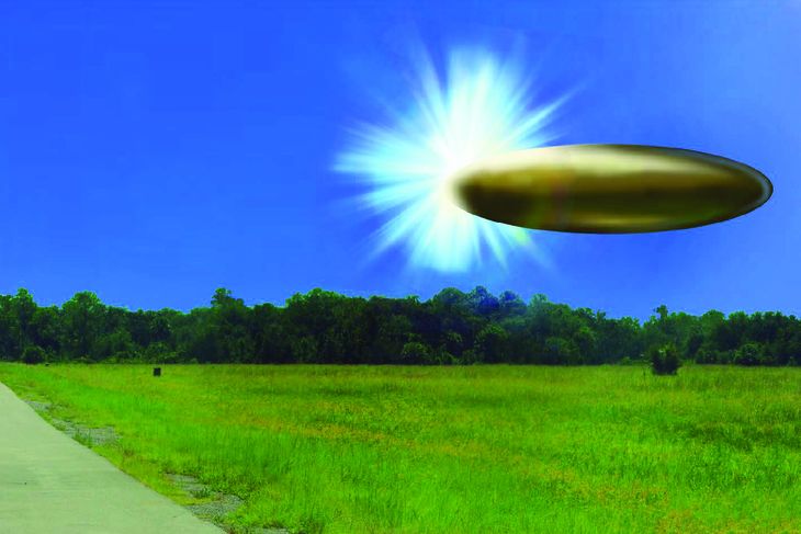 Fotografía real del lugar con una superposición gráfica elaborada por el Laboratorio del FBI que representa reportes coincidentes de testigos presenciales de septiembre de 2023 sobre un aparente objeto metálico bronce con forma elipsoidal que se materializó a partir de una luz brillante en el cielo.
