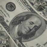 La toma de deuda de empresas y provincias podría apuntalar la oferta de dólares. La toma de deuda de empresas y provincias podría apuntalar la oferta de dólares.