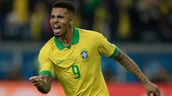 Brasil eliminó a Paraguay en los penales.