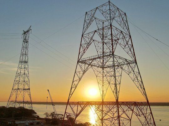 España acaba de sumarse a las iniciativas dispuestas por otros países europeos y lanzó un plan de ahorro energético para hacer frente a las grandes subas en el costo de la electricidad