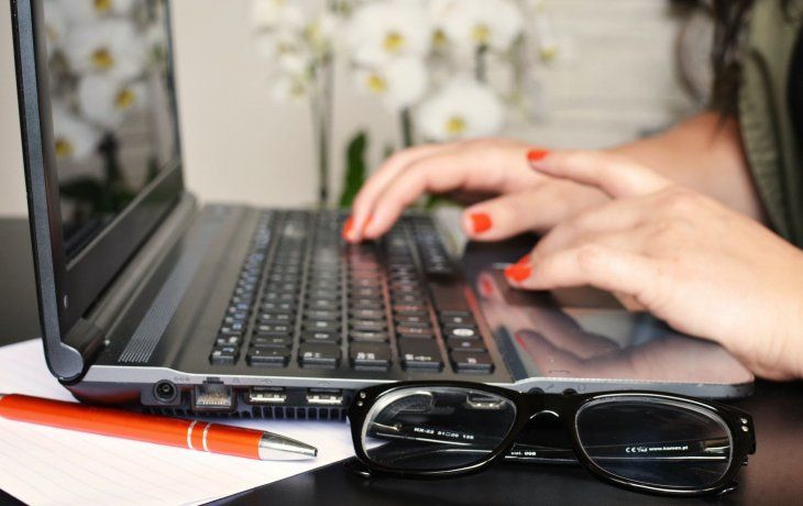 ámbito.com | COMPRAS ONLINE HOME OFFICE COMPUTADORA