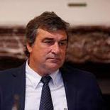 “El Frente Amplio no es un narcopartido, pero todas sus decisiones están influidas por las posiciones que al narcotráfico le sirven”, sostuvo el senador Sergio Botana. “El Frente Amplio no es un narcopartido, pero todas sus decisiones están influidas por las posiciones que al narcotráfico le sirven”, sostuvo el senador Sergio Botana.