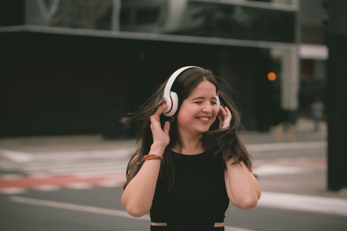 Con este timbre, ya no importa que el peatón esté usando auriculares en la calle.