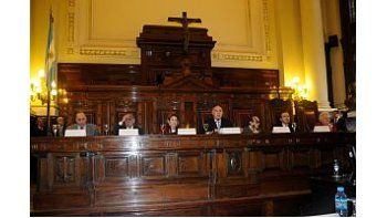 La Corte Suprema convocó a una reunión al jefe de Gabinete
