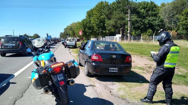 A lo largo de las rutas que conectan la Ciudad de Buenos Aires con la costa atlántica habrá más de 50 controles policíales