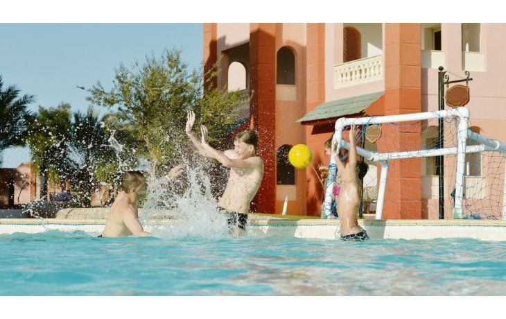 ámbito.com | Se afianzan las colonias de vacaciones en edificios porteños