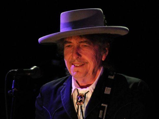 La letra de la canción de Dylan de 1969, escrita a lápiz en una hoja de papel de una empresa maderera, tiene una estimación de entre 500.000 y 600.000 dólares.