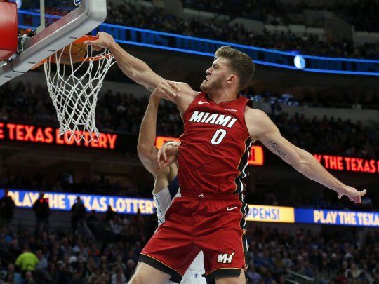 Meyers Leonard tuvo expresiones racistas durante una partida de Call of Duty y será sancionado por la NBA.
