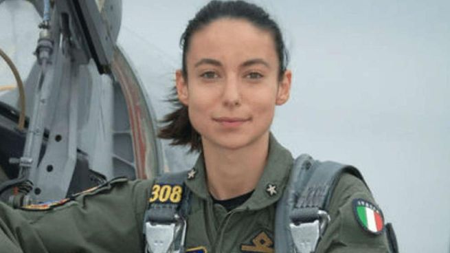 La piloto a cargo de la maniobra, Annamaria Tribuna.