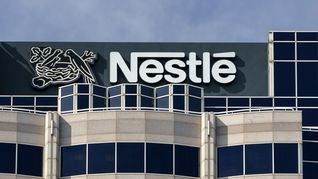 La multinacional Nestlé está en medio de un plan global de recorte de gastos. La multinacional Nestlé está en medio de un plan global de recorte de gastos.