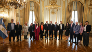 El canciller Pablo Quirno recibió al Comité Judío Americano y abordó la agenda internacional en medio del conflicto en Medio Oriente. El canciller Pablo Quirno recibió al Comité Judío Americano y abordó la agenda internacional en medio del conflicto en Medio Oriente.