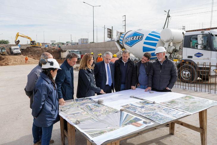 El presidente Alberto Fernández dedica sus días a recorrer obras de gestión.