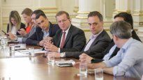 Adorni y Serenillini lideraron la reunión con los voceros de los ministerios.