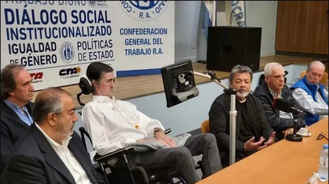 Esteban Bullrich con la CGT.