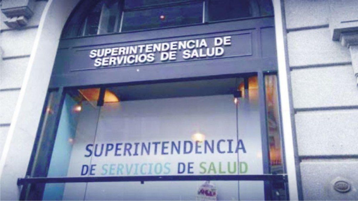 Superintendence of Health Services updates regulatory framework and requirements for the registration of social works