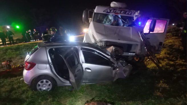 Tres muertos tras choque en Santa Fe.
