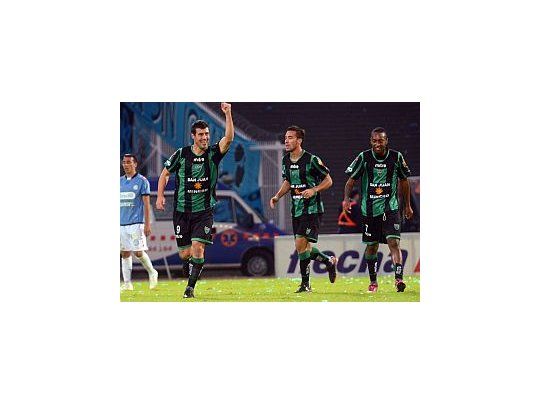 Penco anotó los dos goles de San Martín.