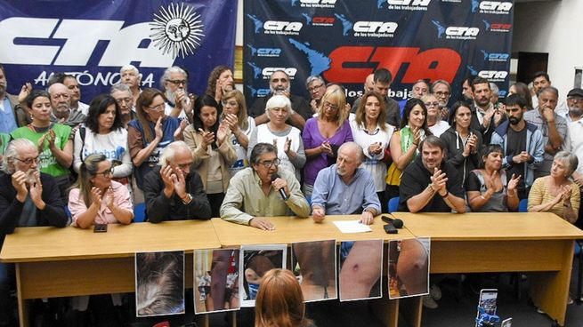 Hugo Godoy y Hugo Yasky durante la conferencia de prensa de las dos CTA.&nbsp;