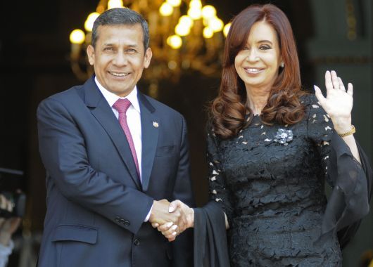 Cristina pidió apoyo a los países de la Unasur contra los fondos buitre (foto 3)