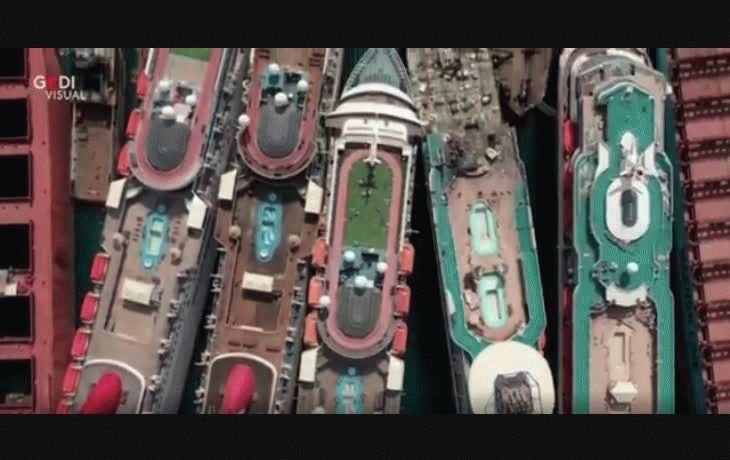 Estos buques, que una vez que valieron cientos de millones de dólares cada uno,&nbsp;Carnival Imagination, Carnival Inspiration, Carnival Fantasy, Monarch of the Seas y Sovereign of the Seas, estos dos últimos de Royal Caribbean, ahora han sido vendidos como chatarra.