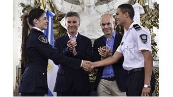 El Presidente y el jefe del Gobierno oficializaron el acuerdo formal de traspaso.