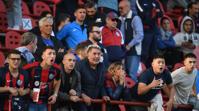 hinchas san lorenzo.jpg