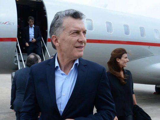 macri air tango.jpg