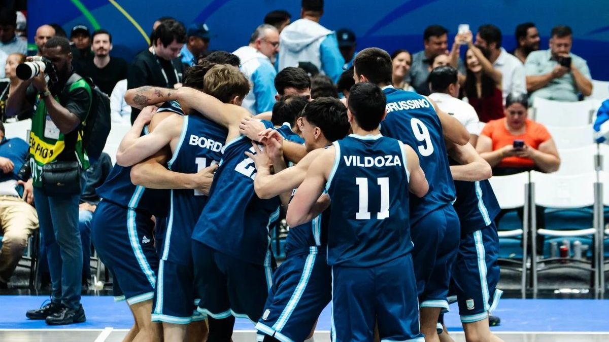 The Argentine Basketball National Team beat Canada and will play the Final of the Americanup 2025 against Brazil