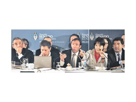 AVANZA BLANQUEO TRAS ROAD SHOW EN SENADO