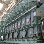 El Kawasaki Green Gas Engine está diseñado para operar como fuente de energía distribuida, una característica clave para reforzar la seguridad y estabilidad de los sistemas eléctricos. El Kawasaki Green Gas Engine está diseñado para operar como fuente de energía distribuida, una característica clave para reforzar la seguridad y estabilidad de los sistemas eléctricos.