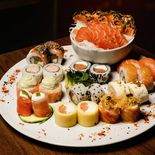 Mirá estos 13 restaurantes porteños con menús exclusivos, maridajes especiales y experiencias diseñadas para celebrar San Valentín, de una forma gourmet. Mirá estos 13 restaurantes porteños con menús exclusivos, maridajes especiales y experiencias diseñadas para celebrar San Valentín, de una forma gourmet.