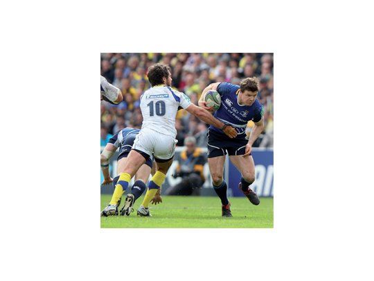 Se escapa. El experimentado Brian ODriscoll es una de las figuras de Leinster, que chocará con Ulster.