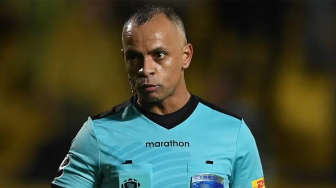 Wilton Sampaio lleva 15 años de trayectoria profesional en el arbitraje.
