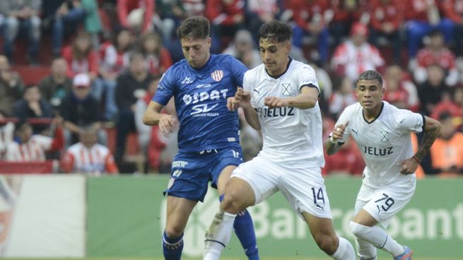 Independiente recibe a Unión de Santa Fe esta noche: horario, TV y formaciones